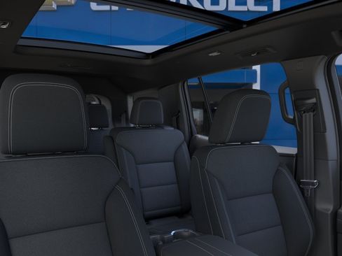 New 2027 Chevrolet Traverse LT w/ Sun and Wheel Package AWD/4WD image 48