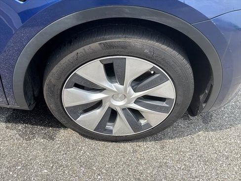 Used 2020 Tesla Model Y Long Range AWD/4WD image 9
