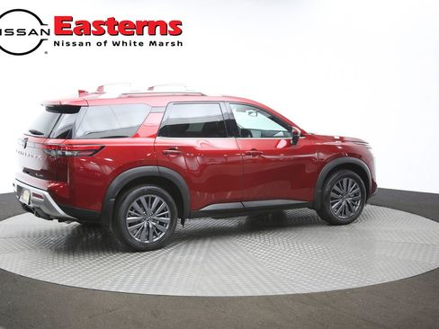 Used 2024 Nissan Pathfinder SL w/ SL Premium Package image 45