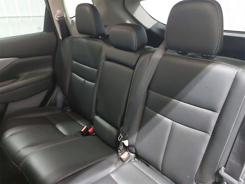 Used 2023 Nissan Murano SV image 13