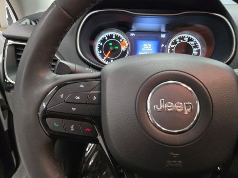 Used 2023 Jeep Cherokee Altitude Lux AWD/4WD image 19