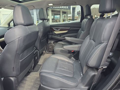 Used 2022 Subaru Ascent Touring image 11