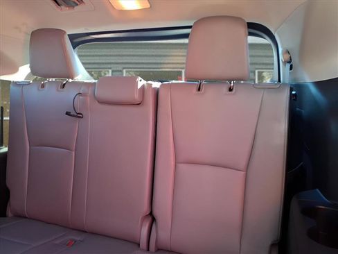 Used 2022 Toyota Highlander Limited image 14