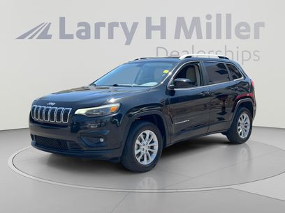Used 2019 Jeep Cherokee Latitude w/ Popular Appearance Group