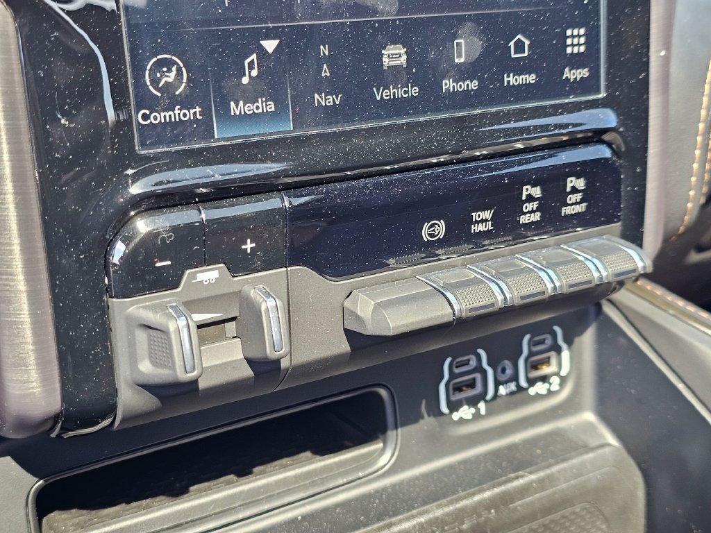 Used 2024 RAM 2500 Limited AWD/4WD image 29
