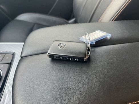 Used 2025 MAZDA CX-90 3.3 Turbo w/ Preferred Package image 22