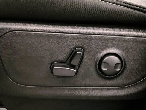 Used 2025 RAM 1500 Big Horn AWD/4WD image 31
