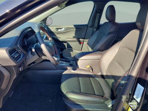 New 2026 Ford Escape ST-Line w/ Tech Pack #1 FWD image 30
