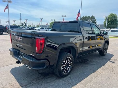 Used 2023 GMC Sierra 1500 AT4 w/ AT4 Premium Package AWD/4WD image 5