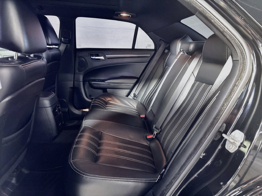 Used 2016 Chrysler 300 S AWD/4WD image 21