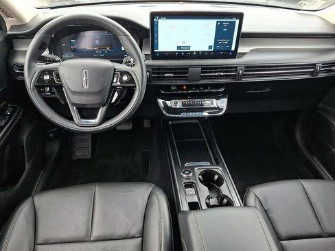 Certified 2023 Lincoln Corsair AWD w/ Equipment Group 101A image 11
