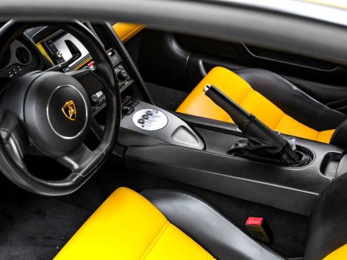 Used 2005 Lamborghini Gallardo image 21