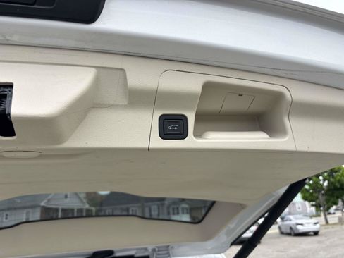 Used 2023 GMC Acadia Denali AWD/4WD image 16
