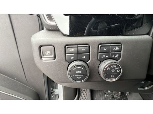 Used 2024 Chevrolet Silverado 1500 LT Trail Boss w/ LT Trail Boss Premium Package image 23