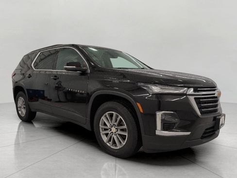 Used 2023 Chevrolet Traverse LT AWD/4WD image 1