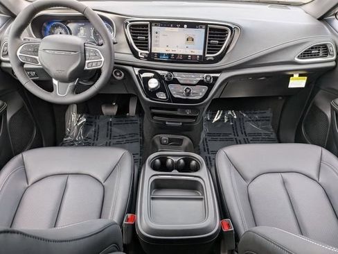 New 2027 Chrysler Pacifica Select FWD image 28