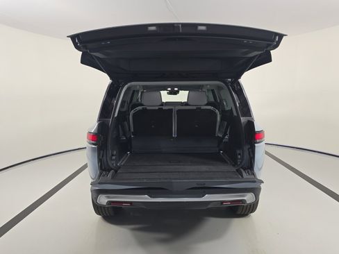 Used 2024 Rivian R1S Adventure AWD/4WD image 15