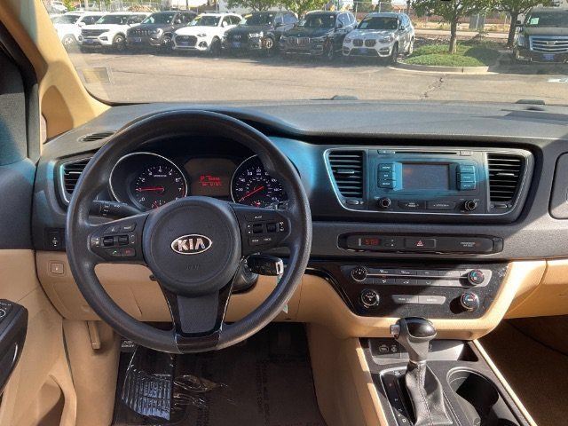 Used 2015 Kia Sedona LX w/ LX Convenience Package FWD image 14