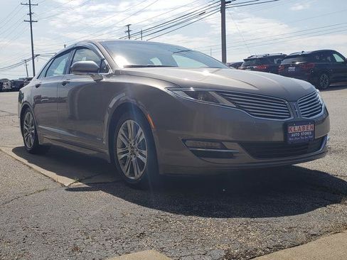 Used 2015 Lincoln MKZ FWD image 7