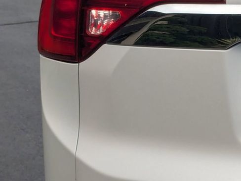 Used 2019 GMC Acadia SLT image 25