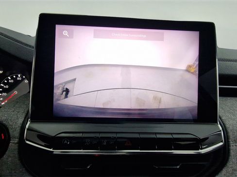 Used 2022 Jeep Compass Latitude image 18