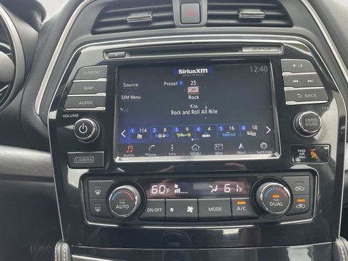 Used 2017 Nissan Maxima 3.5 SL FWD image 14