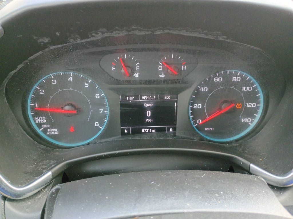 Used 2020 Chevrolet Equinox LS w/ LS Convenience Package AWD/4WD image 6