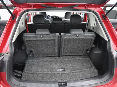 Used 2023 Volkswagen Tiguan SE FWD image 40