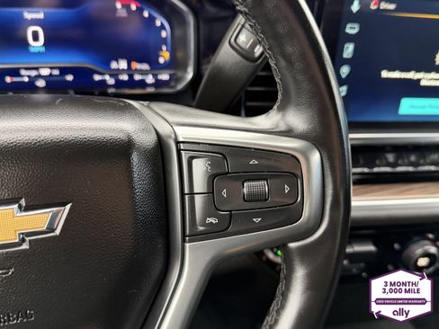 Used 2025 Chevrolet Silverado 2500 LT w/ Convenience Package image 21