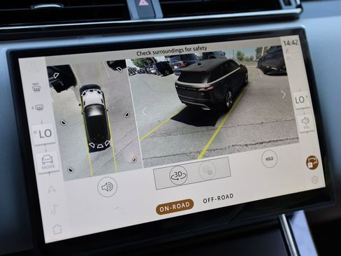 New 2026 Land Rover Range Rover Velar Dynamic SE AWD/4WD image 20