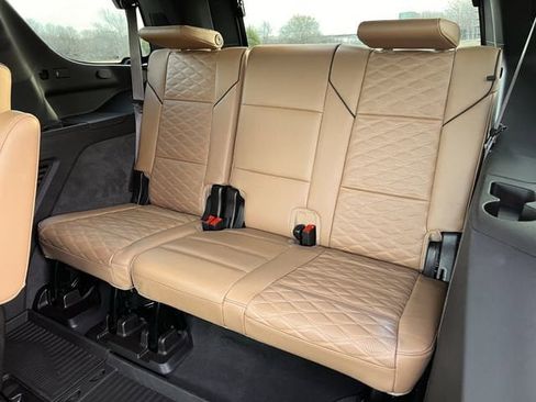 Certified 2023 Cadillac Escalade Premium Luxury w/ Performance Package image 31