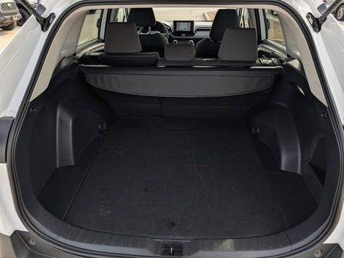 Used 2025 Toyota RAV4 XLE image 28