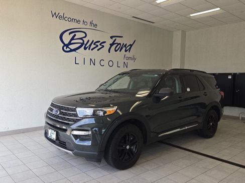 Used 2023 Ford Explorer XLT w/ Equipment Group 202A AWD/4WD image 1