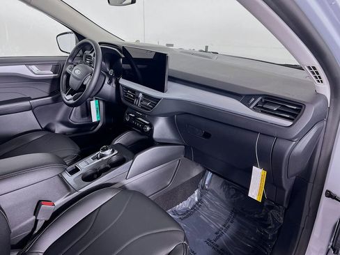 New 2025 Ford Escape SE w/ PHEV Premium Package image 29