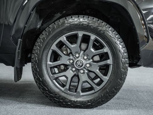 Used 2023 Toyota Tundra Platinum image 13