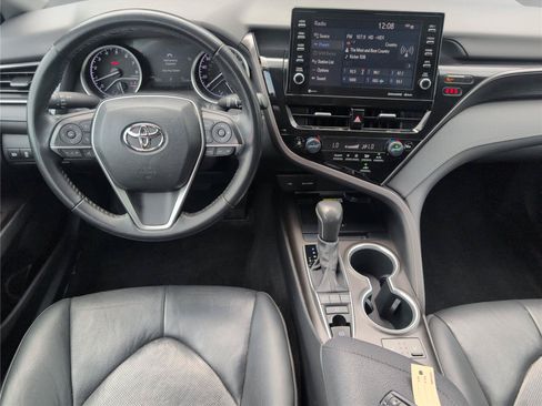 Used 2024 Toyota Camry XLE FWD image 33