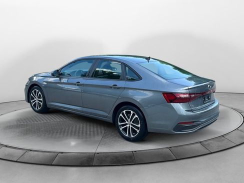 Used 2026 Volkswagen Jetta Sport FWD image 5
