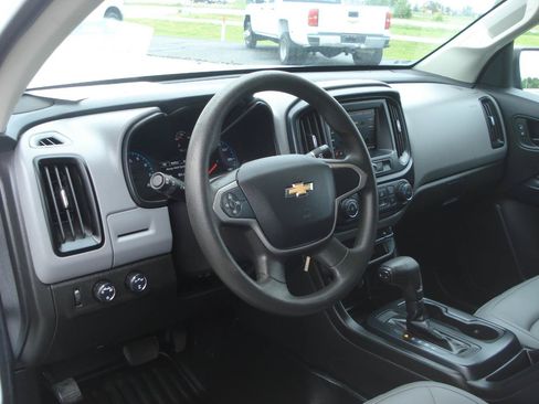 Used 2021 Chevrolet Colorado W/T w/ WT Convenience Package AWD/4WD image 31