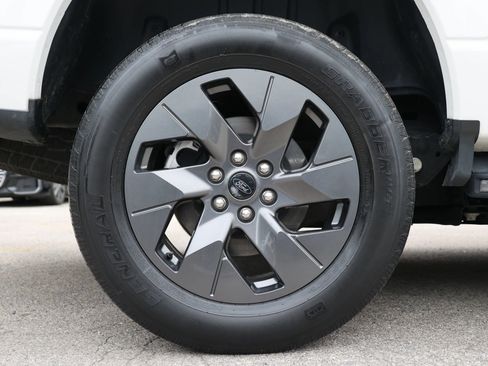 Used 2022 Ford F150 Lightning Lariat image 54