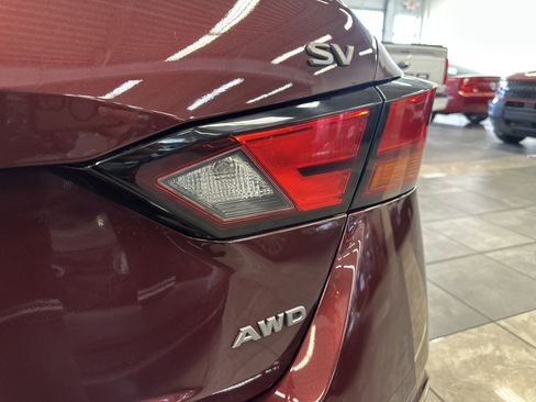 Used 2024 Nissan Altima 2.5 SV image 8