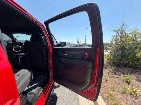 Used 2025 RAM 1500 Big Horn RWD image 58