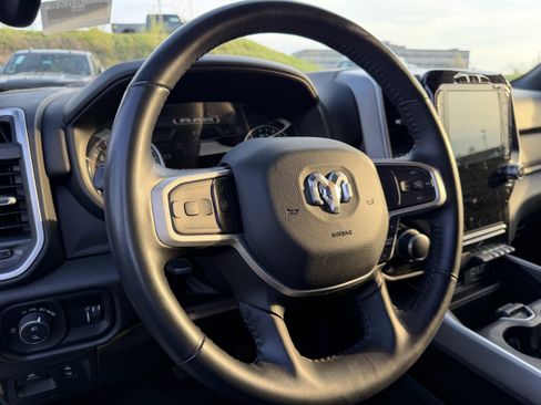 Used 2023 RAM 1500 Laramie image 16