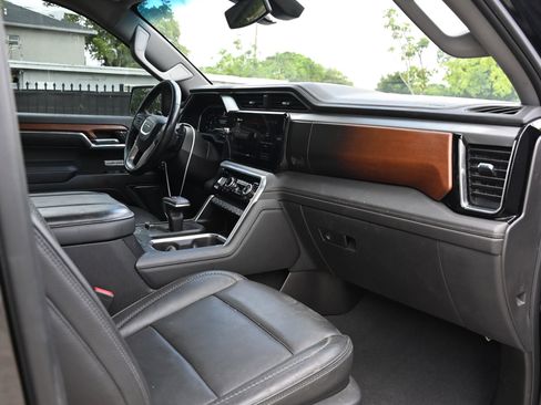 Used 2023 GMC Sierra 1500 Denali AWD/4WD image 16