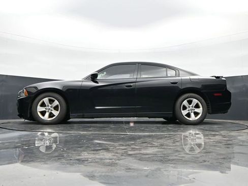 Used 2012 Dodge Charger SE RWD image 20