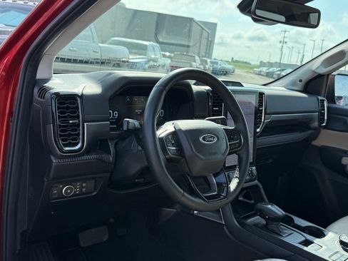 Used 2024 Ford Ranger Lariat w/ Advanced Towing Package AWD/4WD image 4