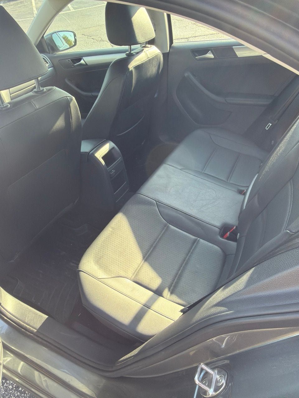 Used 2017 Volkswagen Jetta SE FWD image 8
