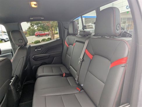 Certified 2025 Chevrolet Colorado Z71 w/ Z71 Convenience Package 2 image 27