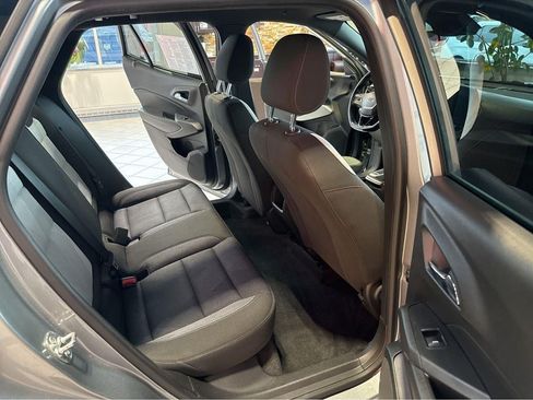 Used 2024 Chevrolet Trax RS w/ Driver Confidence Package FWD image 32