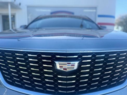 Used 2023 Cadillac XT4 Premium Luxury AWD/4WD image 9