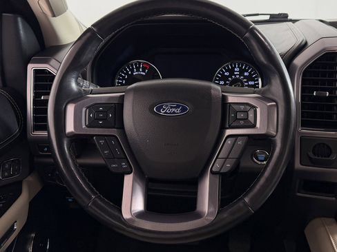 Used 2020 Ford Expedition Platinum image 11